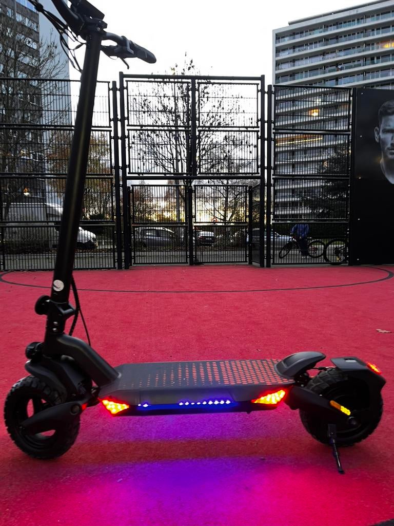 Elektrische step, Ophalen of Verzenden, Nieuw, Elektrische step (E-scooter)
