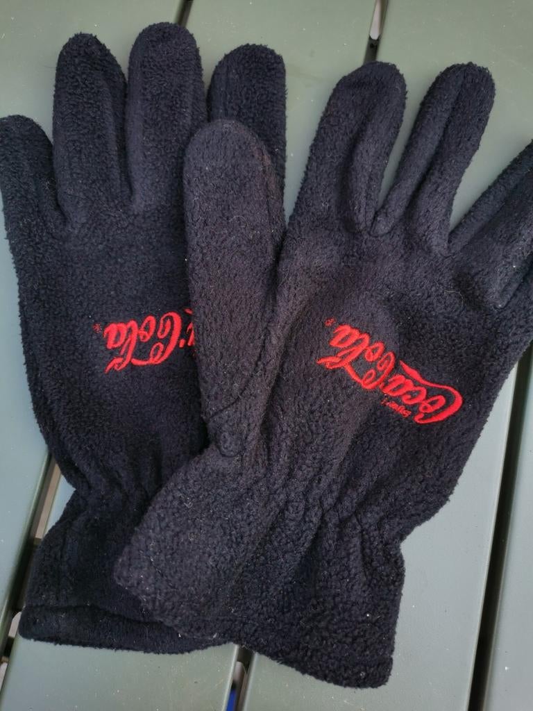 Coca-Cola - Sjaal, handschoenen en pet - Fleece stof, Verzamelen, Ophalen of Verzenden, Zo goed als nieuw, Gebruiksvoorwerp