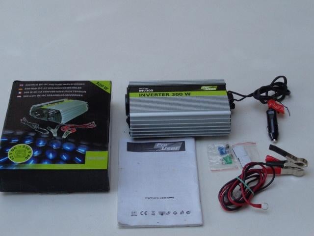 Onduleur INV 300 Pro User 12 volts/220 volts, Neuf, Enlèvement ou Envoi, Démarrage électrique, Moins de 5 kVA