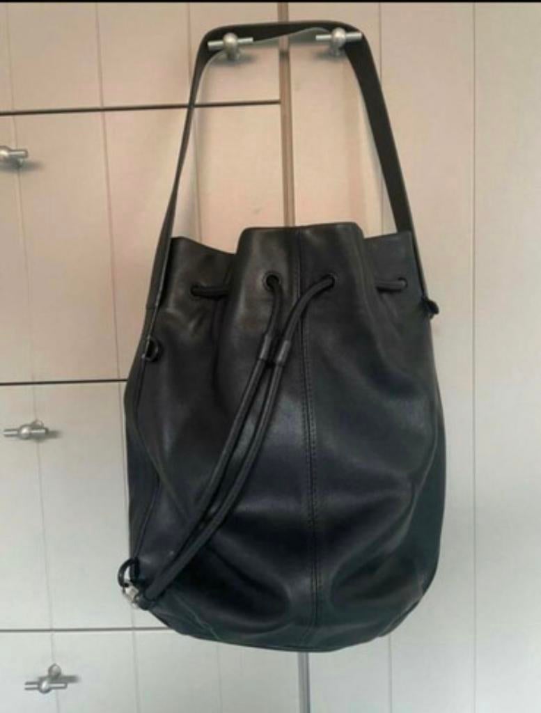 Delvaux Le Nomade Sellier zwart, Bijoux, Sacs & Beauté, Sacs | Sacs à bandoulière, Neuf, Autres marques, Noir, Cuir, Enlèvement ou Envoi