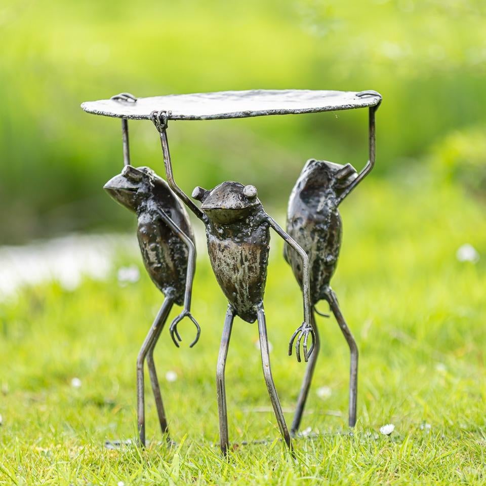 table en métal avec grenouilles, Enlèvement ou Envoi