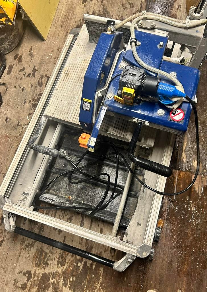 Steenzaagmachine Carat T3510, Ophalen, Zo goed als nieuw
