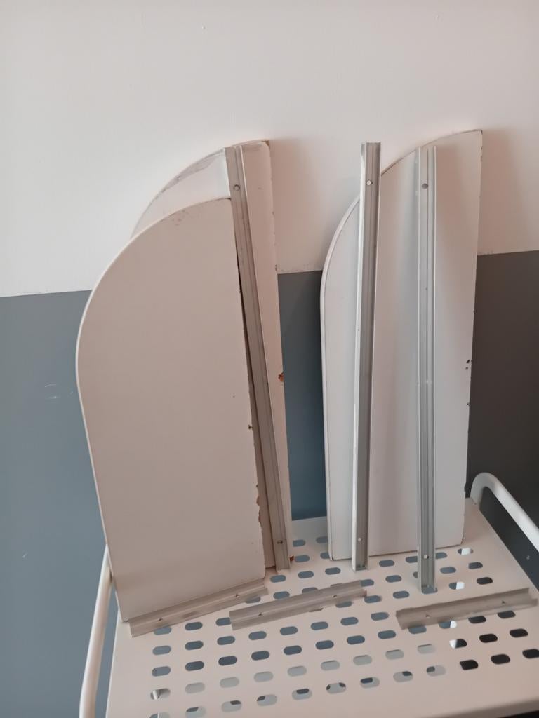 ✨️️🟪 vintage IKEA aluminium hoekrail met 3 planken, Huis en Inrichting, Woonaccessoires | Kamerschermen, Ophalen, Gebruikt