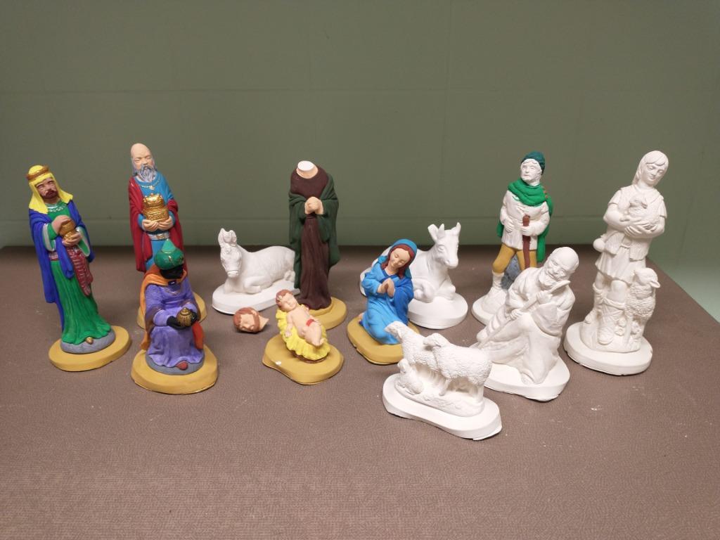 Plaasteren kerstfiguren voor de kerststal - deels geschilder, Ophalen, Gebruikt
