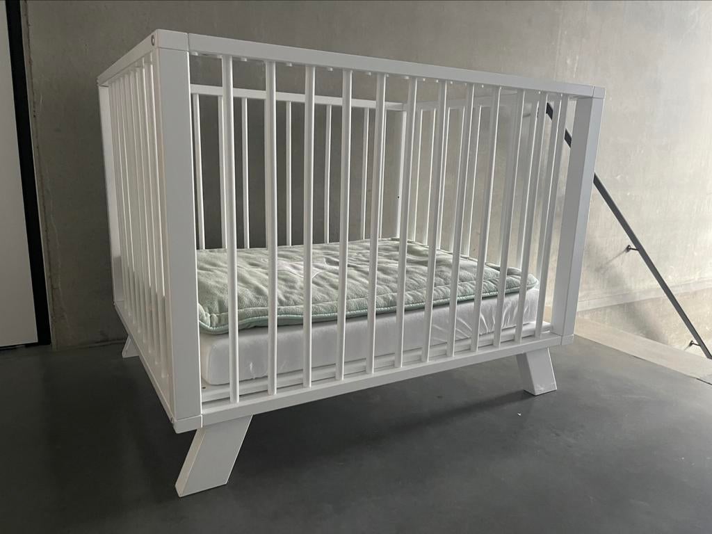 Wit park Bopita met matras en boxkleed. Ook apart te koop., Kinderen en Baby's, Ophalen, Gebruikt, Rechthoekig, In hoogte verstelbaar