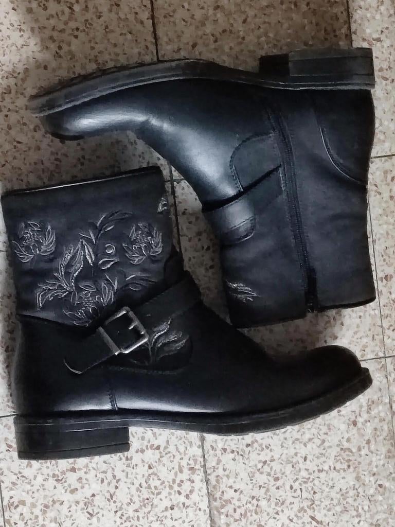 Laarzen maat 37, Kleding | Dames, Zwart, Lage of Enkellaarzen, Ophalen of Verzenden, Zo goed als nieuw
