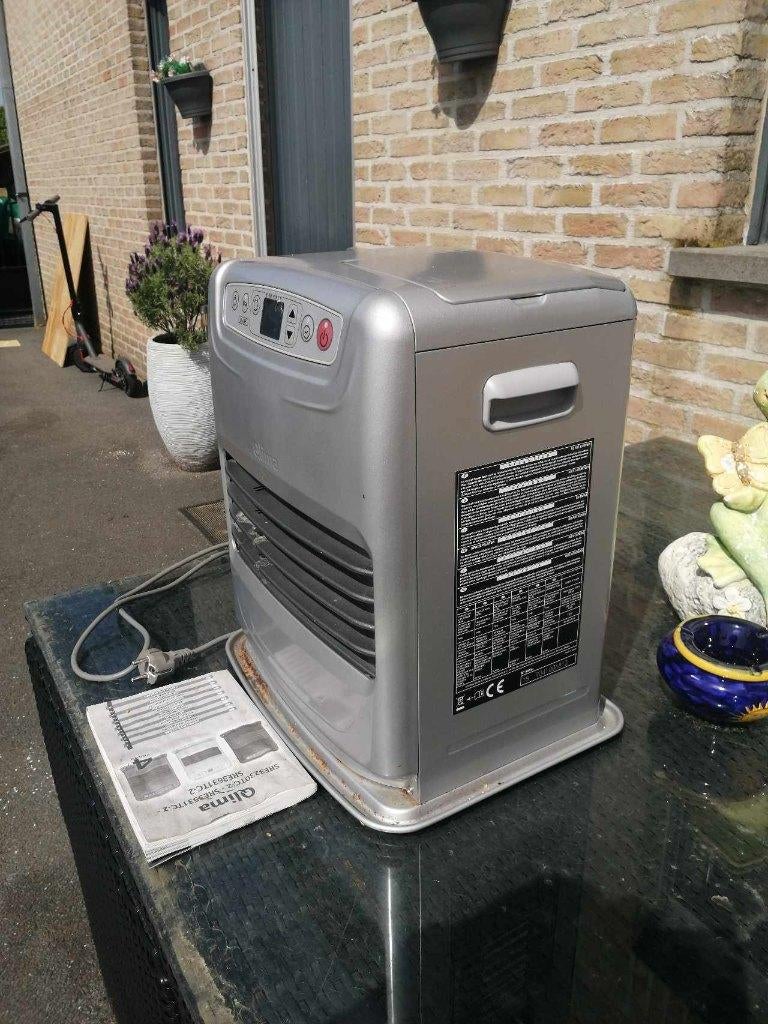 Qlima Laserkachel + Qlima Kristal kachelbrandstof, Huis en Inrichting, Ophalen, Gebruikt