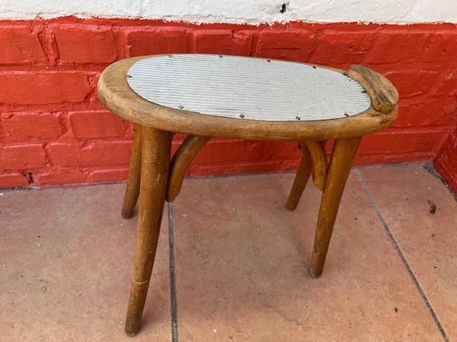 Thonet stijl voetbankje, Ophalen