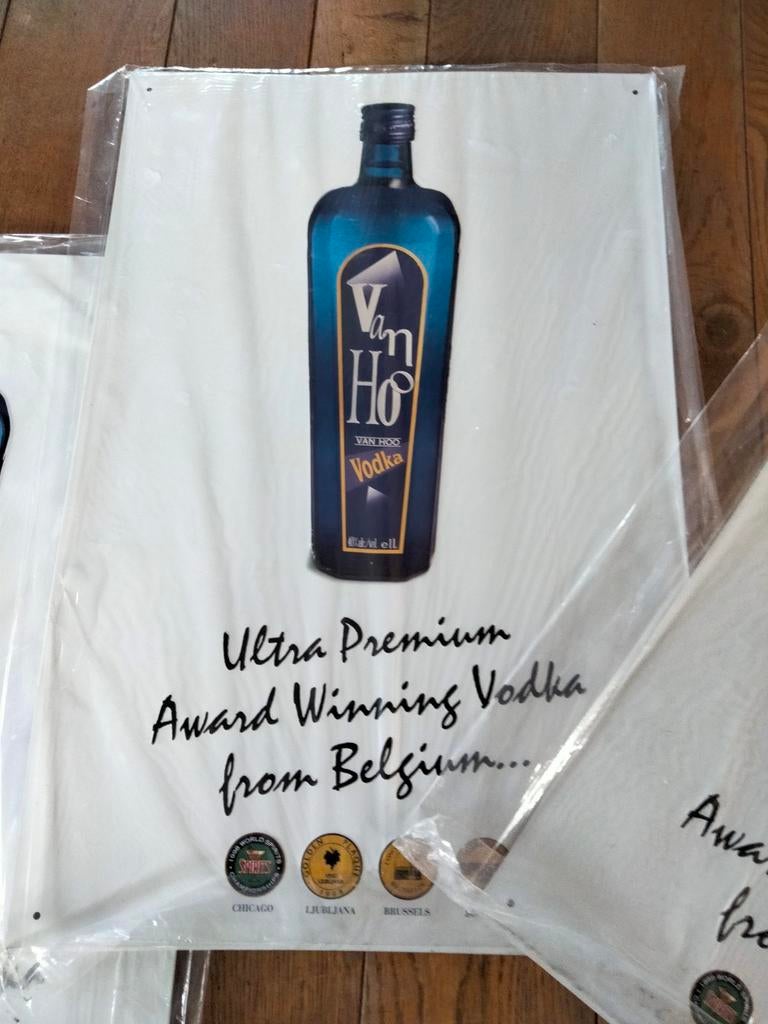 Van Hoo vodka belge réclame en métal neuve toujours emballé., Enlèvement ou Envoi, Neuf, Duvel