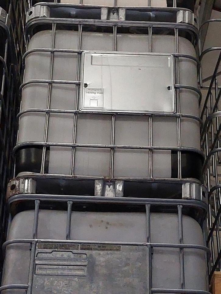 Conteneurs IBC blancs, 1000 litres, 150 litres ou plus, Synthétique, Enlèvement, Utilisé
