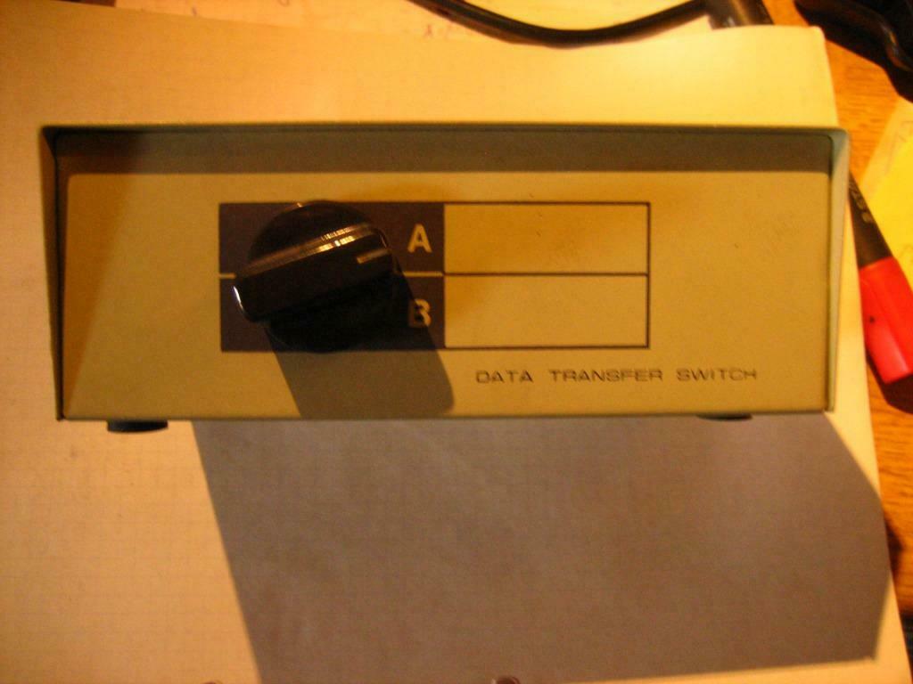 data transfer switch 2 standen  A/B, 25 pen connector, Computers en Software, Printerbenodigdheden, Zo goed als nieuw, Printerkabel