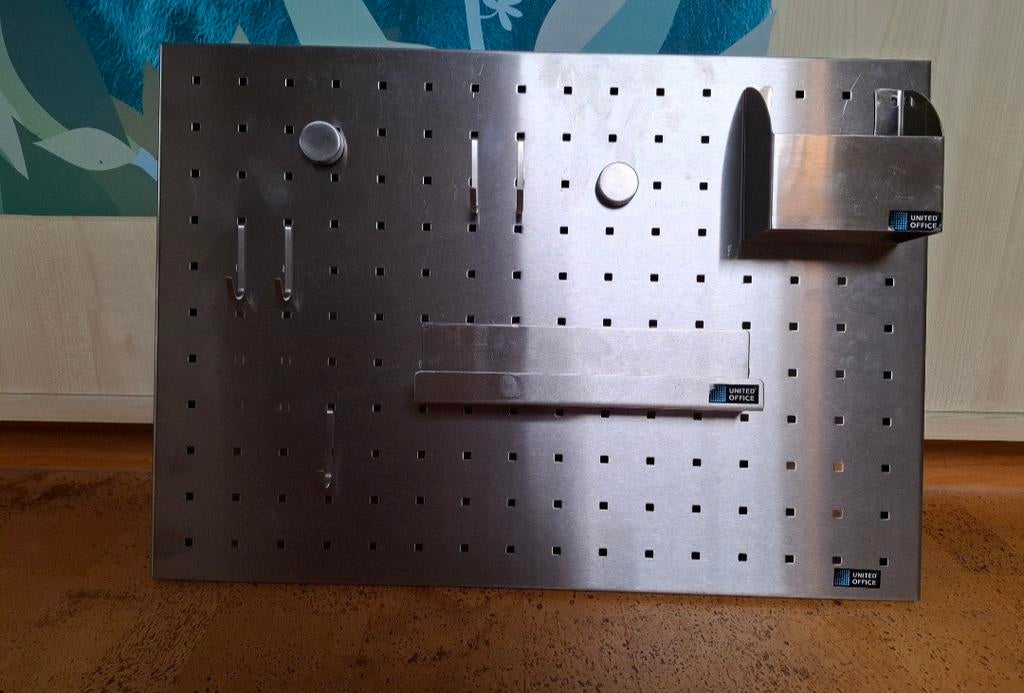 Tableau magnétique/organiseur en métal United Office, Enlèvement, Comme neuf, Tableau magnétique