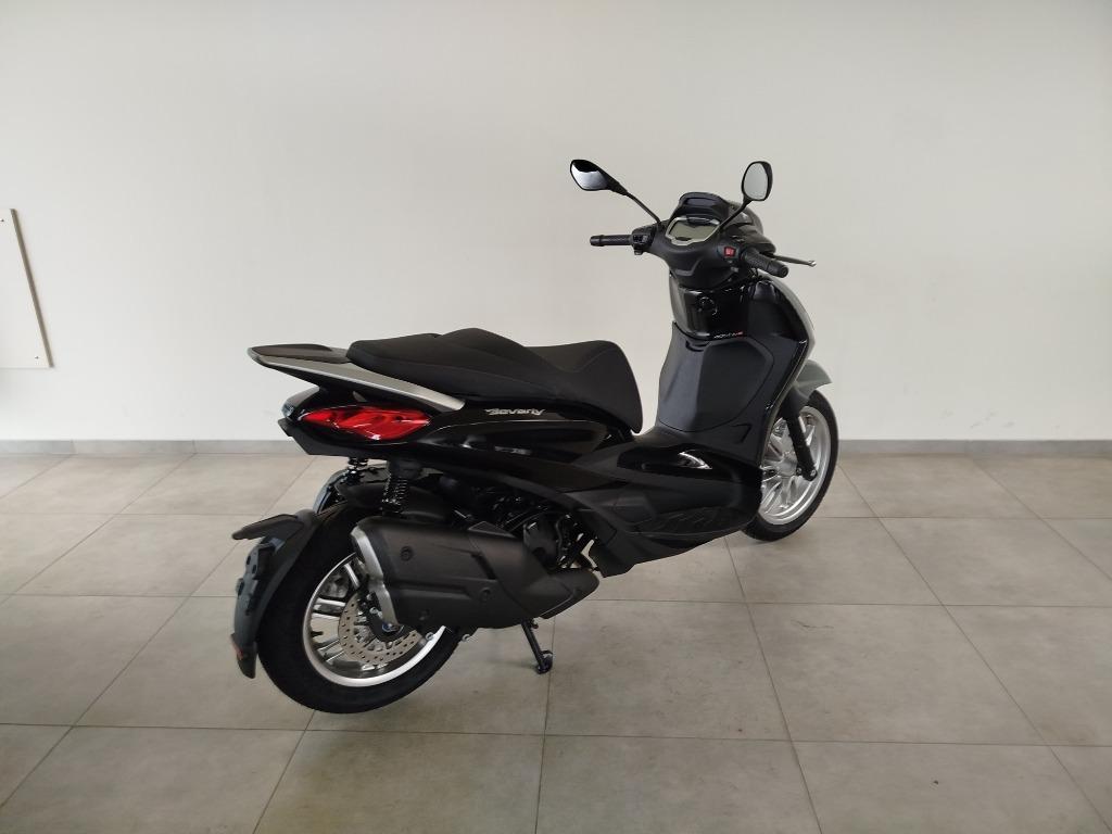 Piaggio Beverly 400 hpe, Motoren, Scooter, Bedrijf, 399 cc, Minimaal motorrijbewijs A2