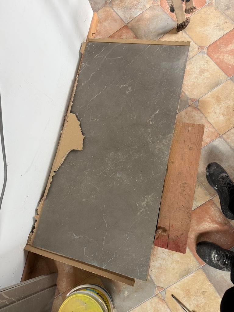 Overschot Tegels 60x120 , 13 stuks beschikbaar, Doe-het-zelf en Bouw, Tegels, Ophalen, Zo goed als nieuw