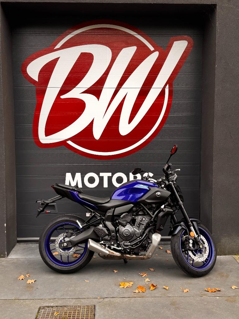 Yamaha MT-07 Y-AMT  + Gratis Sport Pack @ BW Motors Mechelen, Motoren, 2 cilinders, Bedrijf, Meer dan 35 kW, Minimaal motorrijbewijs A2