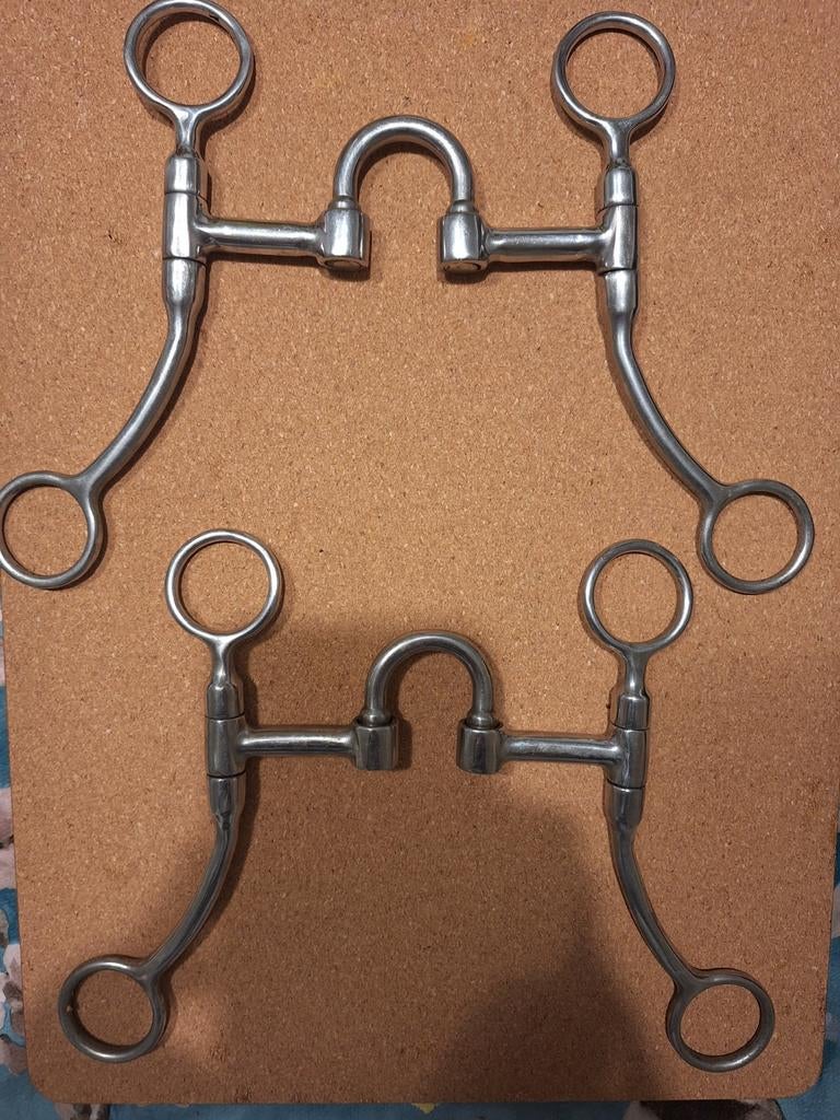 3 bitten. 2 correctionals, 1 snaffle met shanks, Dieren en Toebehoren, Ophalen