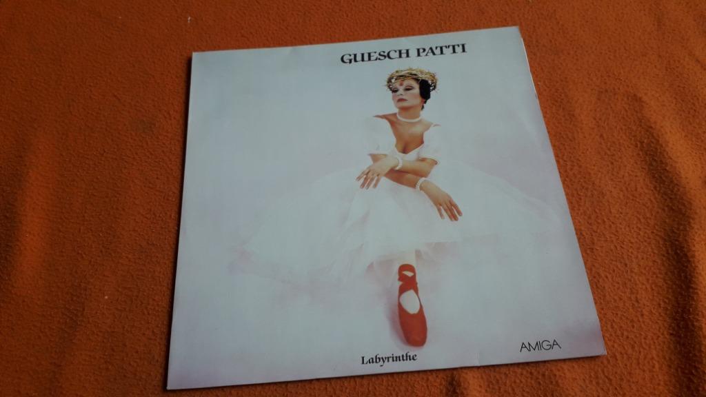 Guesch Patti, Enlèvement ou Envoi