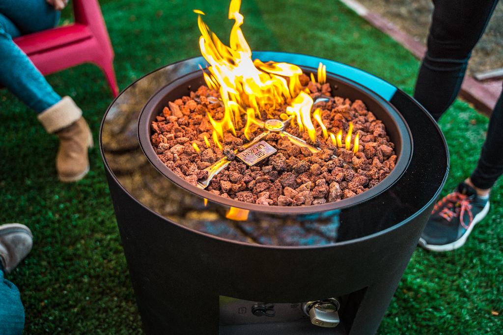 gasvuur met bluetooth speaker met dansende vlammen en hoes, Tuin en Terras, Ophalen, Gebruikt