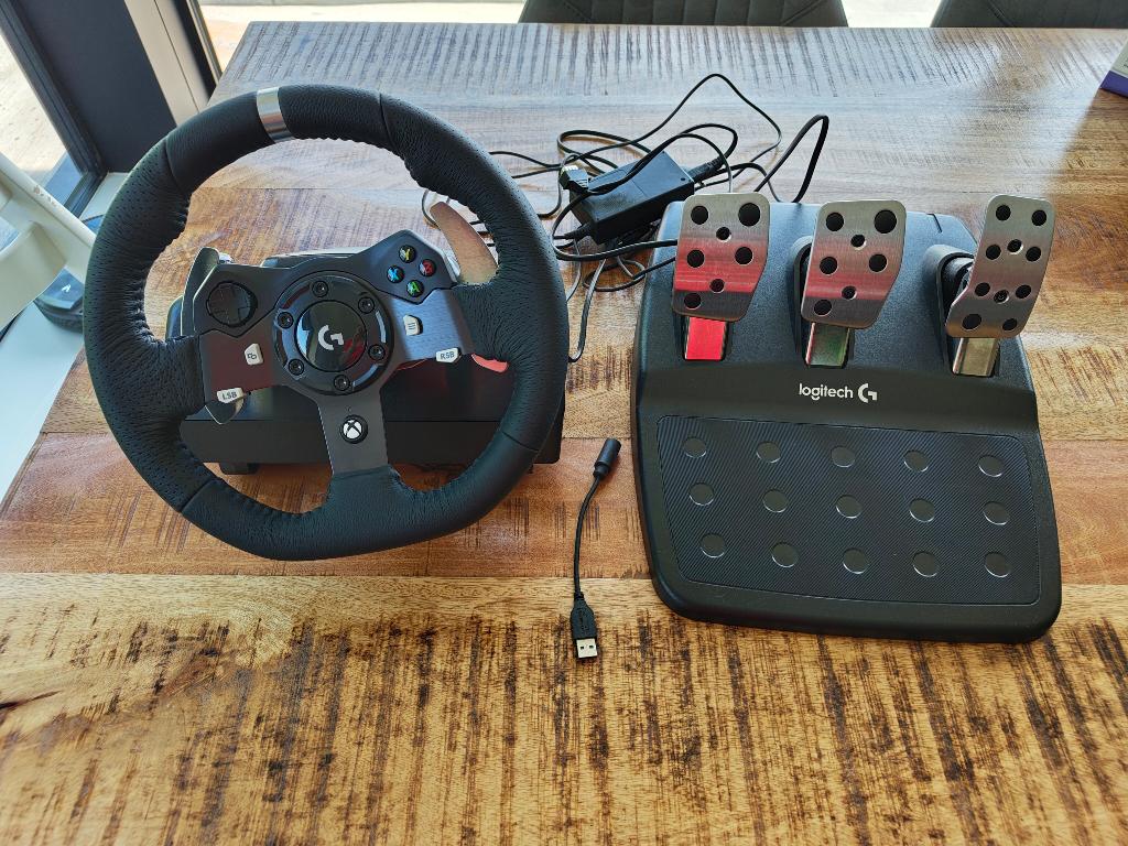 Logitech G920 Driving Force Gaming racestuur, Games en Spelcomputers, Spelcomputers | Xbox | Accessoires, Zo goed als nieuw, Xbox One
