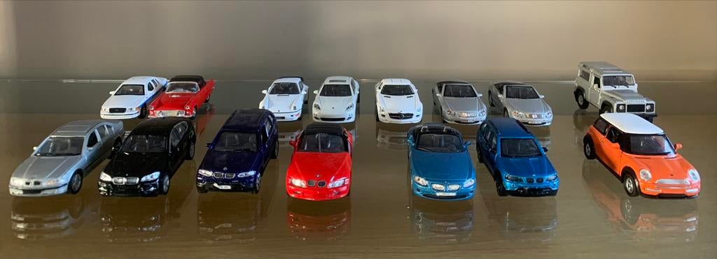 Modelauto's WELLY pakket (15 stuks) voor €35,00, Hobby en Vrije tijd, Modelauto's | Overige schalen, Gebruikt, Auto, Ophalen