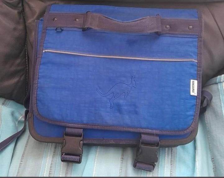 Cartable bleu de marque Kangourou, Enlèvement, Utilisé, Bleu
