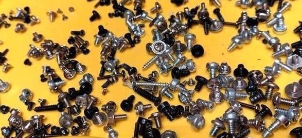 Lot de visserie / vis pour ordinateur (tour & laptop) occas., Informatique & Logiciels, Boîtiers d'ordinateurs, Enlèvement ou Envoi