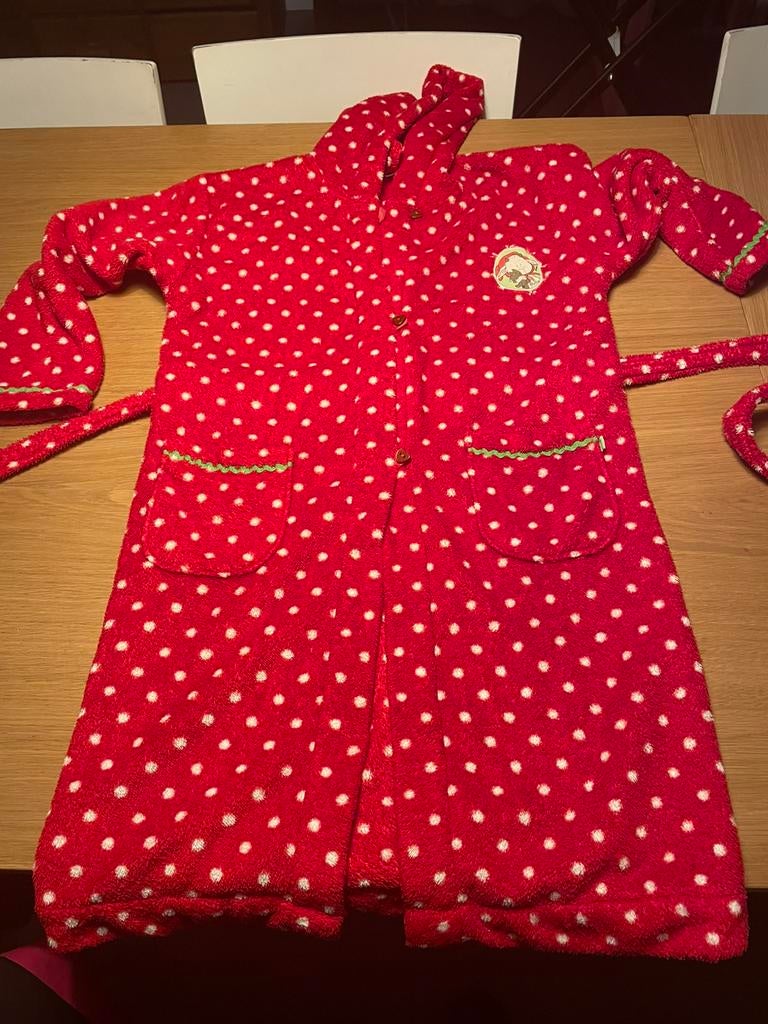 Peignoir rouge Schiesser - taille 128, Enlèvement ou Envoi, Comme neuf, Fille, Vêtements de nuit ou Sous-vêtements