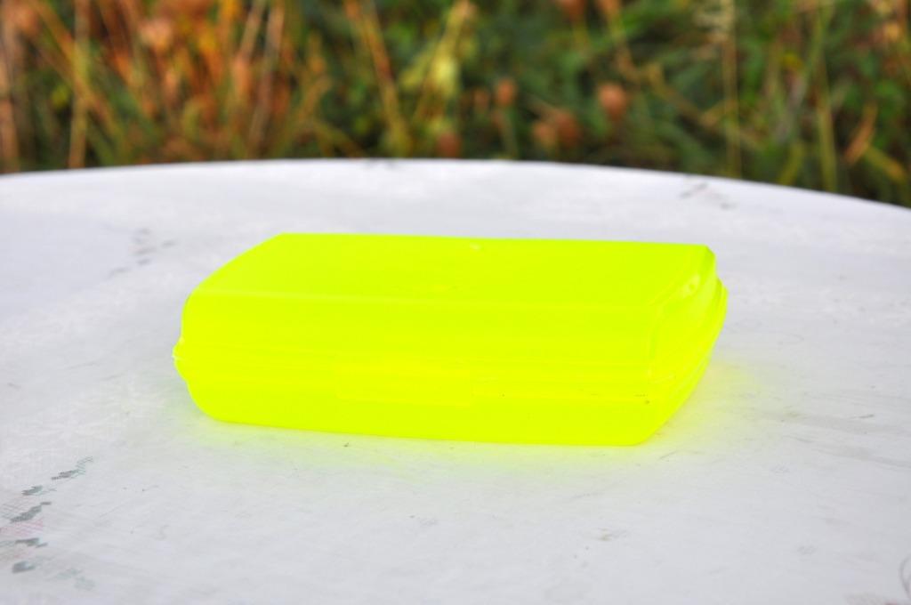 boite pour tartine fluo curver, Enlèvement ou Envoi, Neuf, Jaune, Boîte