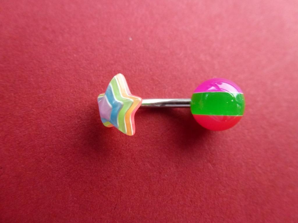 piercing met verschillende kleurtjes : ster, Handtassen en Accessoires, Piercings, Ophalen of Verzenden, Zo goed als nieuw, Overige materialen