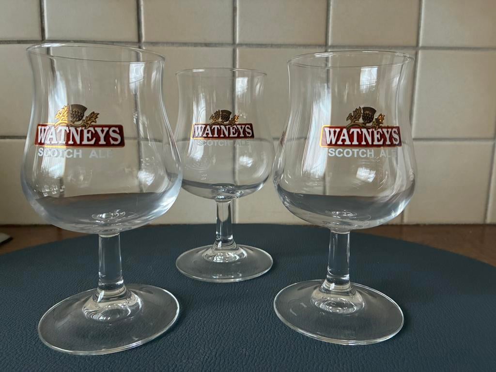 3 Watneys Scotch Ale glazen, Ophalen, Zo goed als nieuw