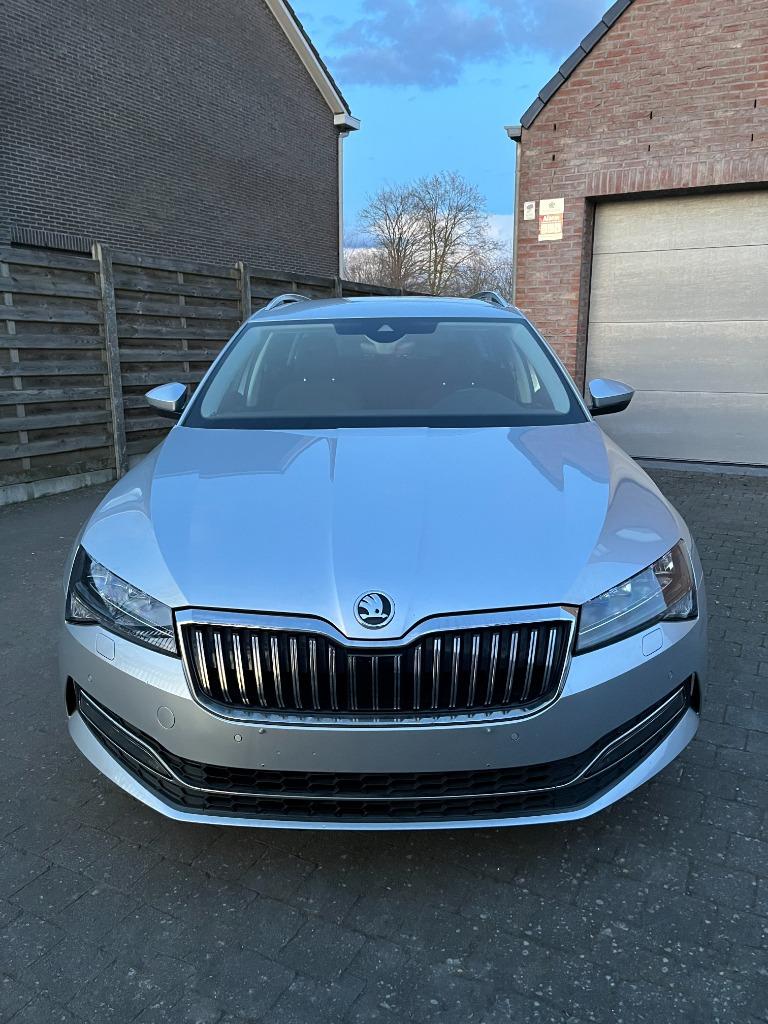 Skoda Superb Combi Style 2.0TDI 150pk 08-2020 117dkm 6 versn, Auto's, Voorwielaandrijving, Testrit aan huis, Stof, 4 cilinders