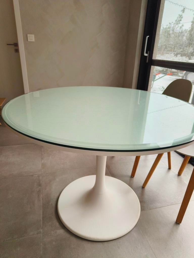 Docksta tafel incl. glazen tafelblad, lichte gebruikssporen, Maison & Meubles, Cinq personnes ou plus, Rond, Verre, Enlèvement