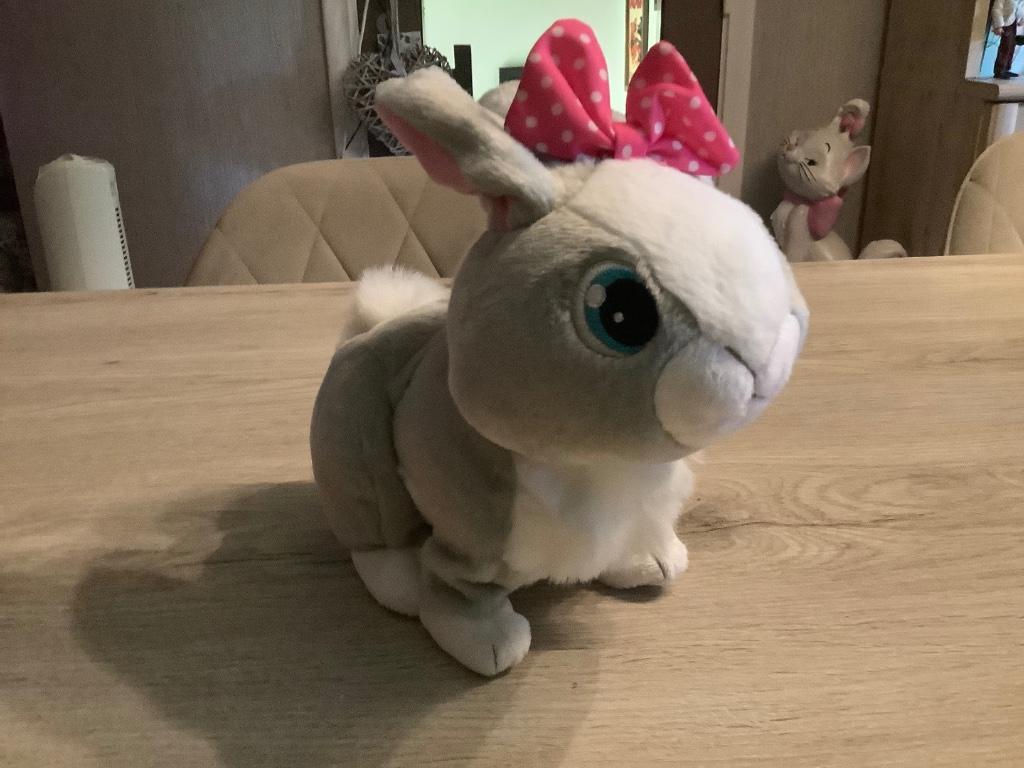 Betsy interactief konijntje (Geluid-Beweegt) (28 cm), Ophalen of Verzenden, Zo goed als nieuw, Elektronica, Met geluid