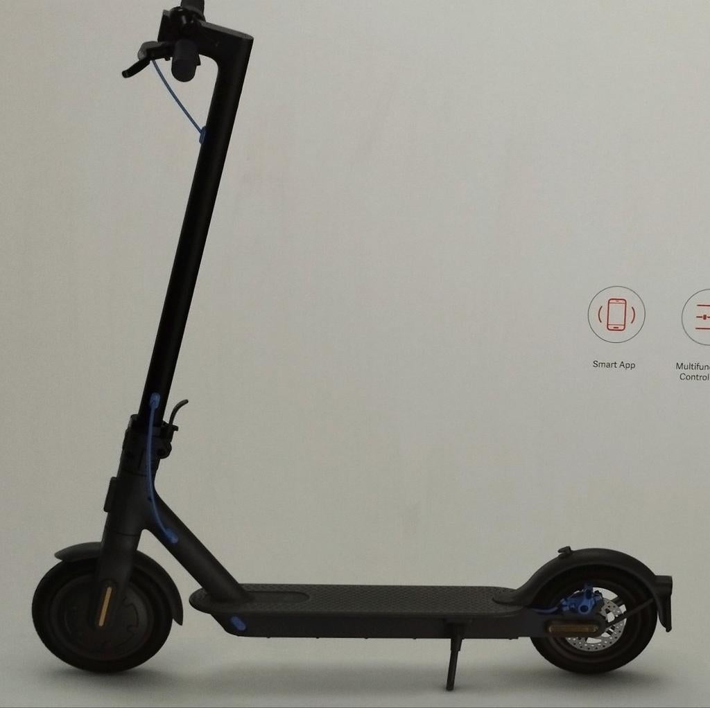 Trottinette électrique Xiaomi Mi scooter 3, Vélos & Vélomoteurs, Trottinettes, Comme neuf, Enlèvement