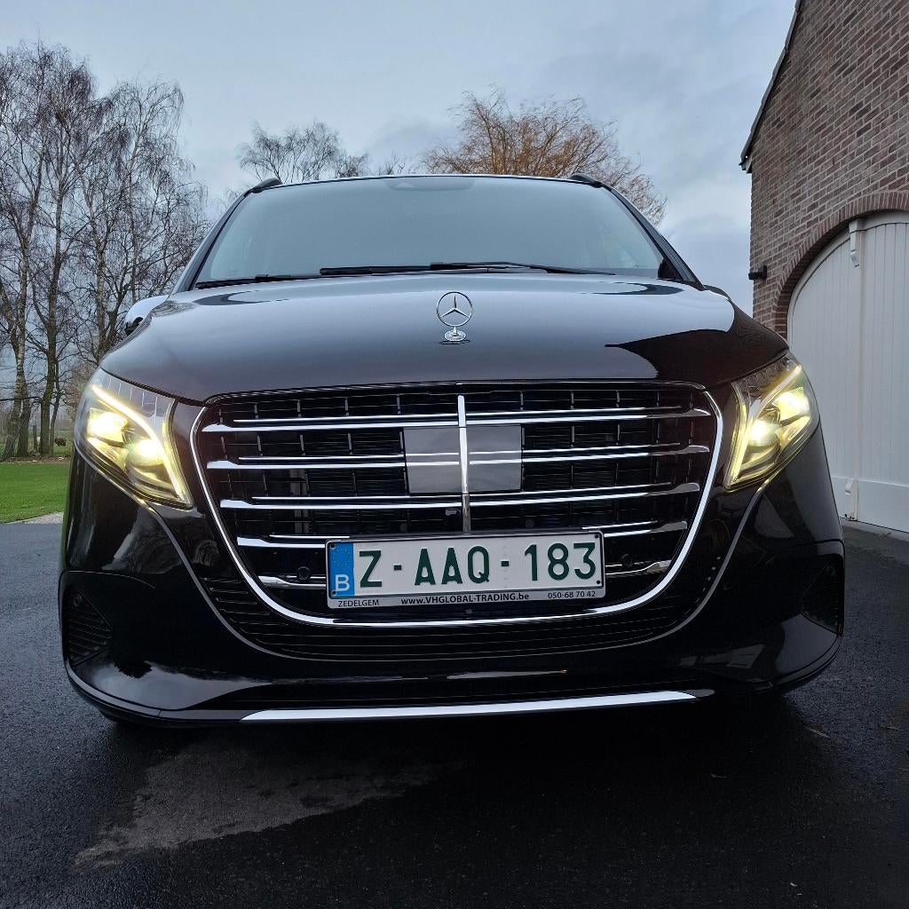 Mercedes VITO TOURER.5 PL. CARGO LÉGER LOOK SPECIALE 2025, Cuir, Achat, Feux de virage, Entreprise