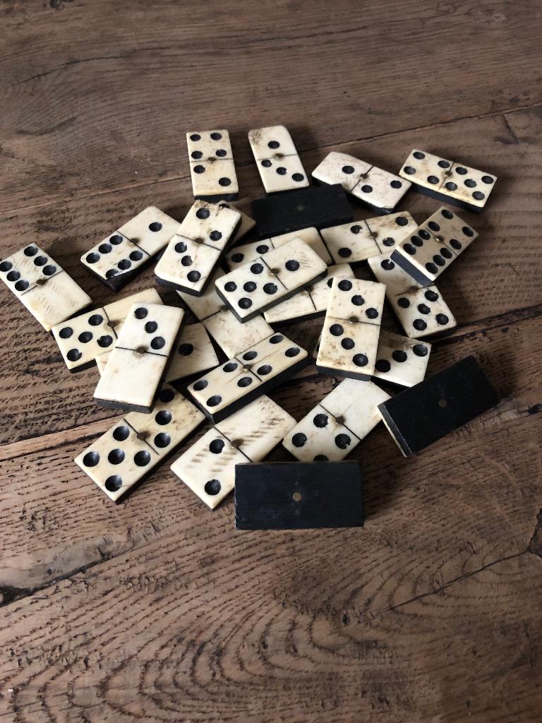 Set antieke dominostenen, Antiek en Kunst, Ophalen of Verzenden