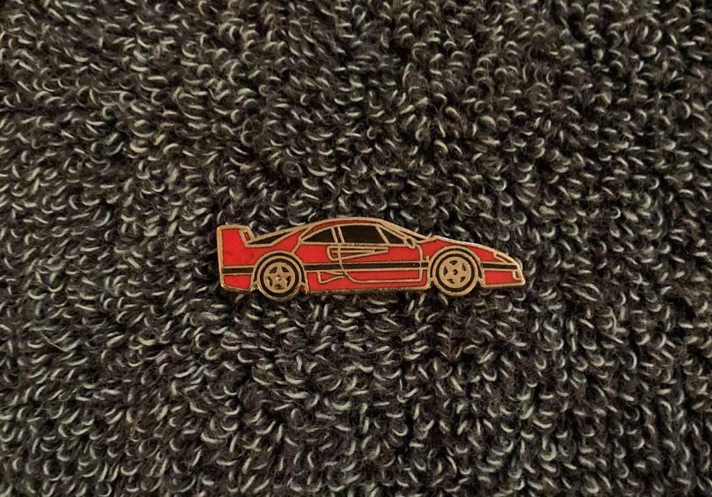 PIN - AUTO - VOITURE - CAR, Envoi, Utilisé, Transport, Insigne ou Pin's
