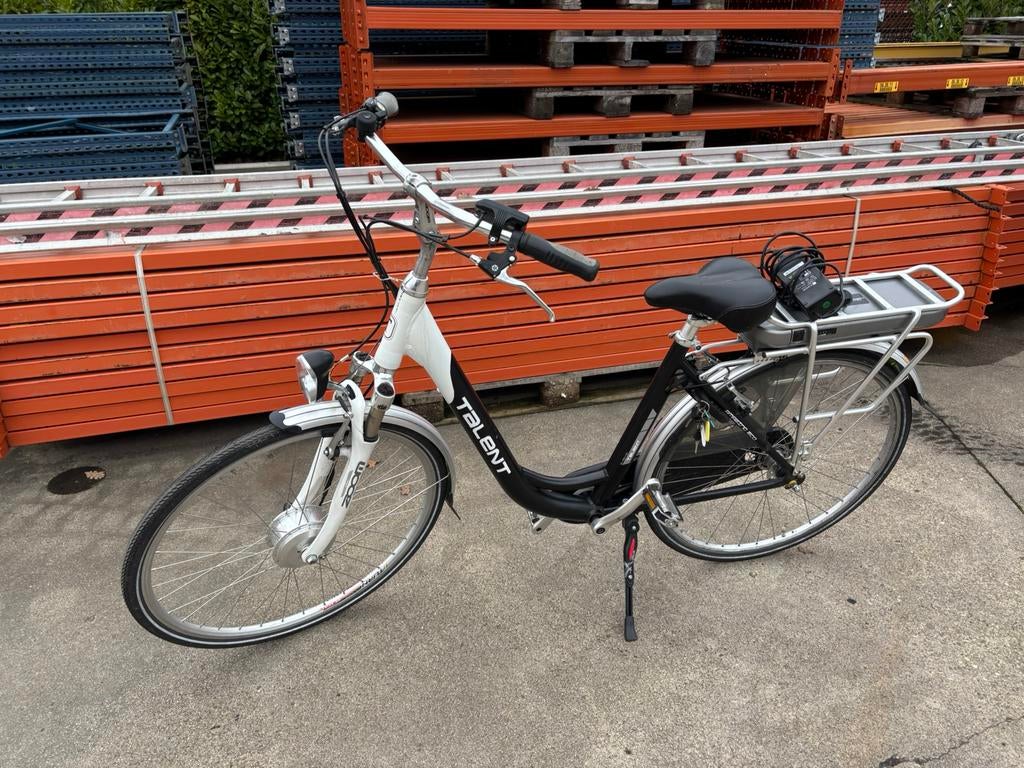 Itek talent elektrische fiets, Fietsen en Brommers, Ophalen, Zo goed als nieuw