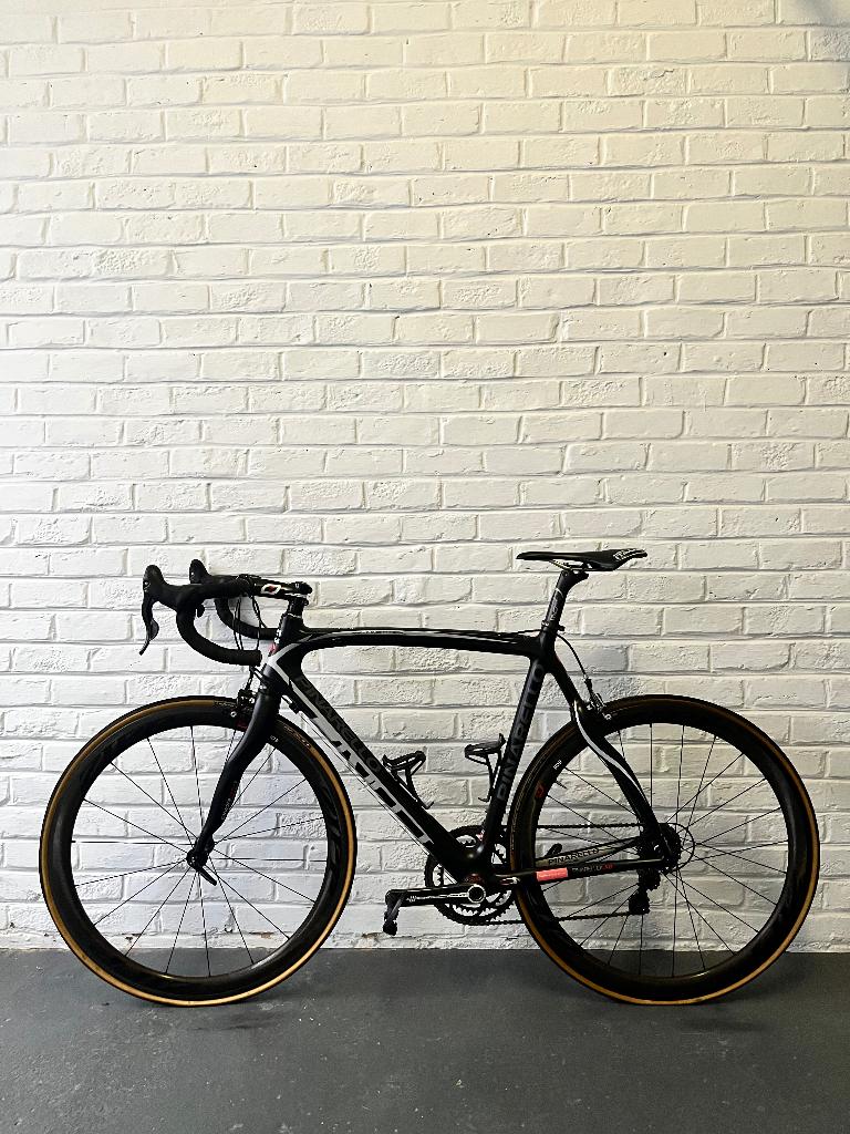 Pinarello Paris 50-1.5 – Campagnolo Chorus – Zipp 303 Carbon, Vélos & Vélomoteurs, Autres marques, 10 à 15 vitesses, 57 à 61 cm