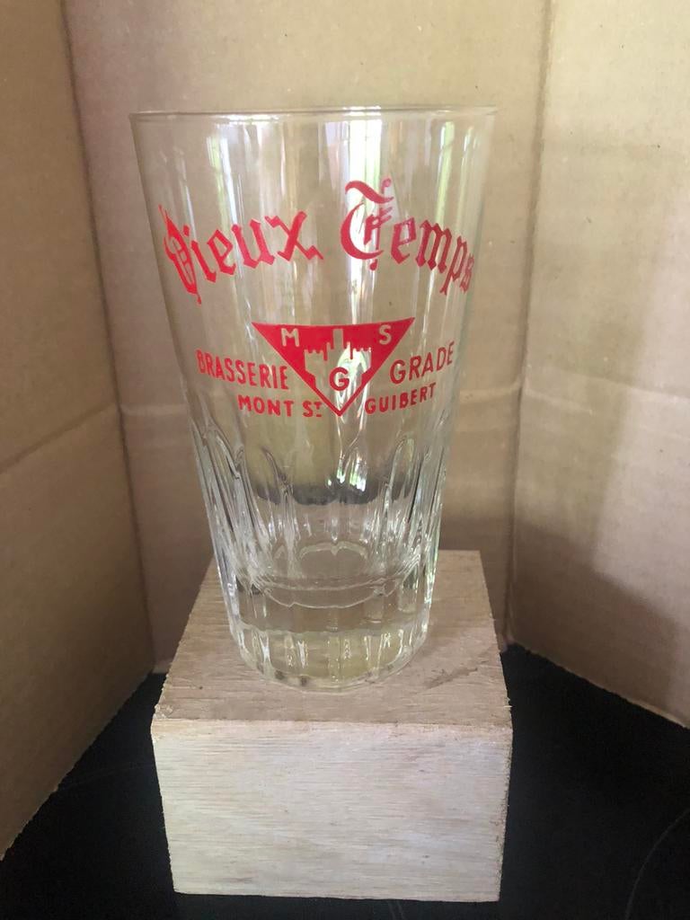 vieux temps brasserie grade mont st guibert, Collections, Marques de bière, Enlèvement ou Envoi, Utilisé, Verre ou Verres, Autres marques