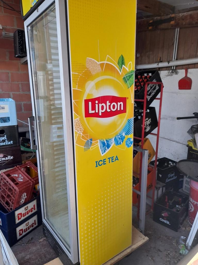 Réfrigérateur permanent Lipton, Enlèvement