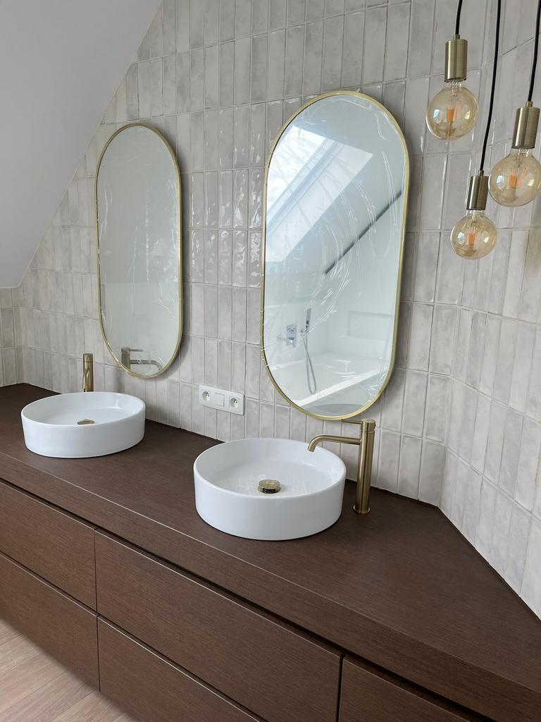 NIEUW Ovale badkamerspiegel Alessandro mat goud, Huis en Inrichting, Woonaccessoires | Spiegels, Nieuw, Minder dan 50 cm, Minder dan 100 cm