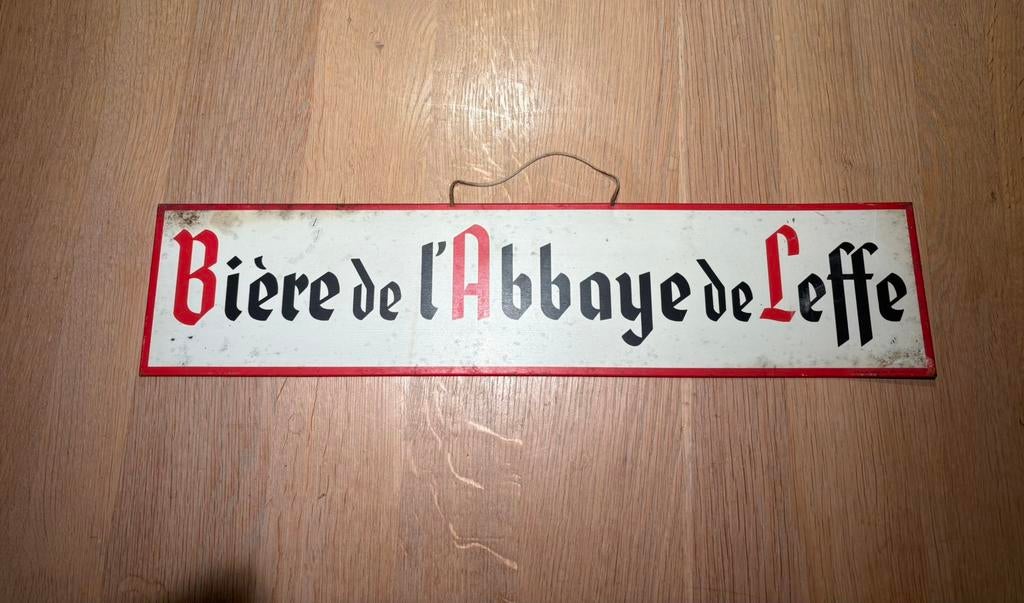 Plaque Bière de l’Abbaye de Leffe 1955 non émaillée, Enlèvement ou Envoi, Utilisé, Panneau, Plaque ou Plaquette publicitaire, Leffe