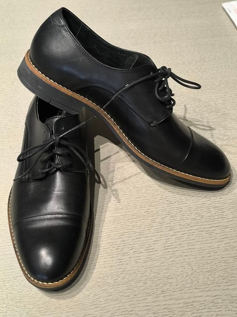 VIER PAAR LEDEREN HERENSCHOENEN M 43, Kleding | Heren, Schoenen, Nieuw, Ophalen of Verzenden