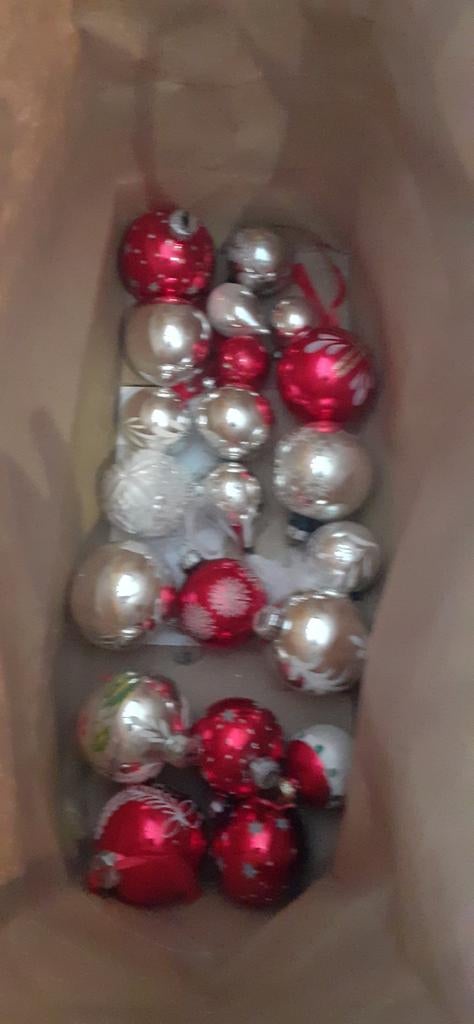 Te koop 20 oude kerstballen, Ophalen