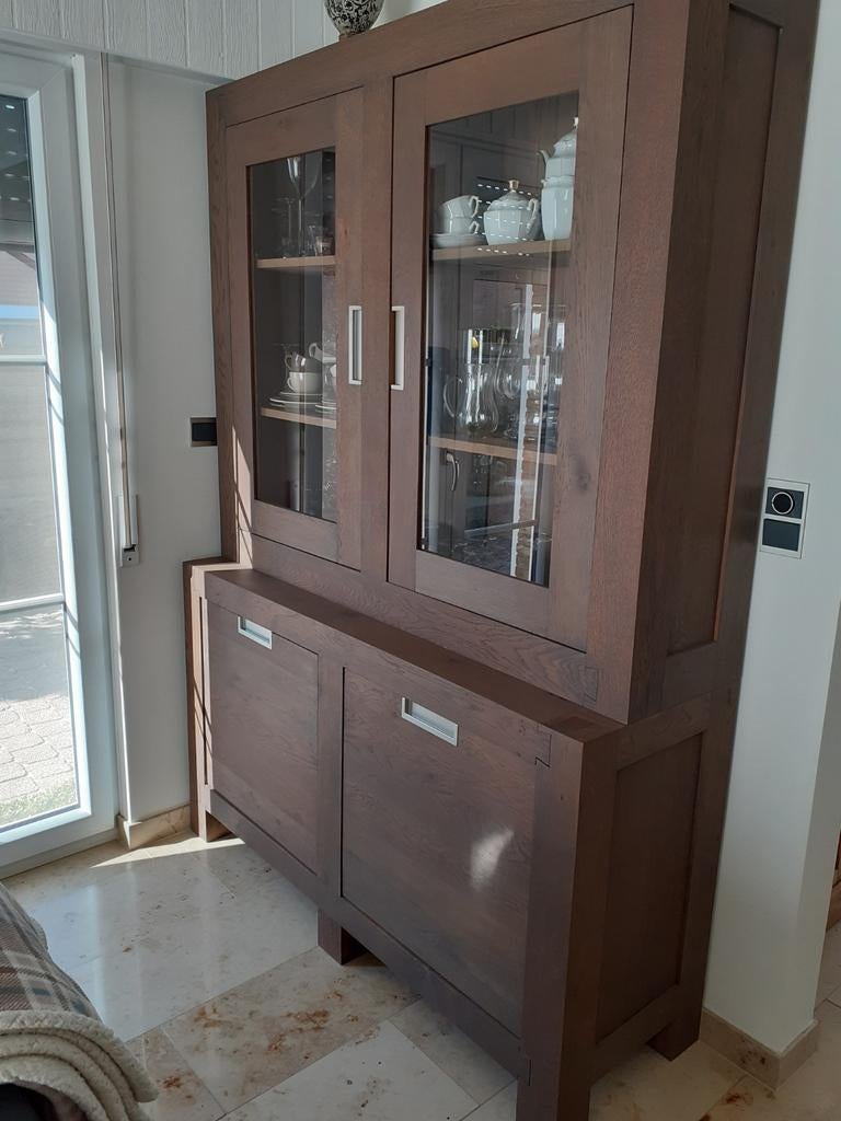 Vitrinekast eik B 148 x H 210 x D 48/36, Ophalen, Zo goed als nieuw, Glas