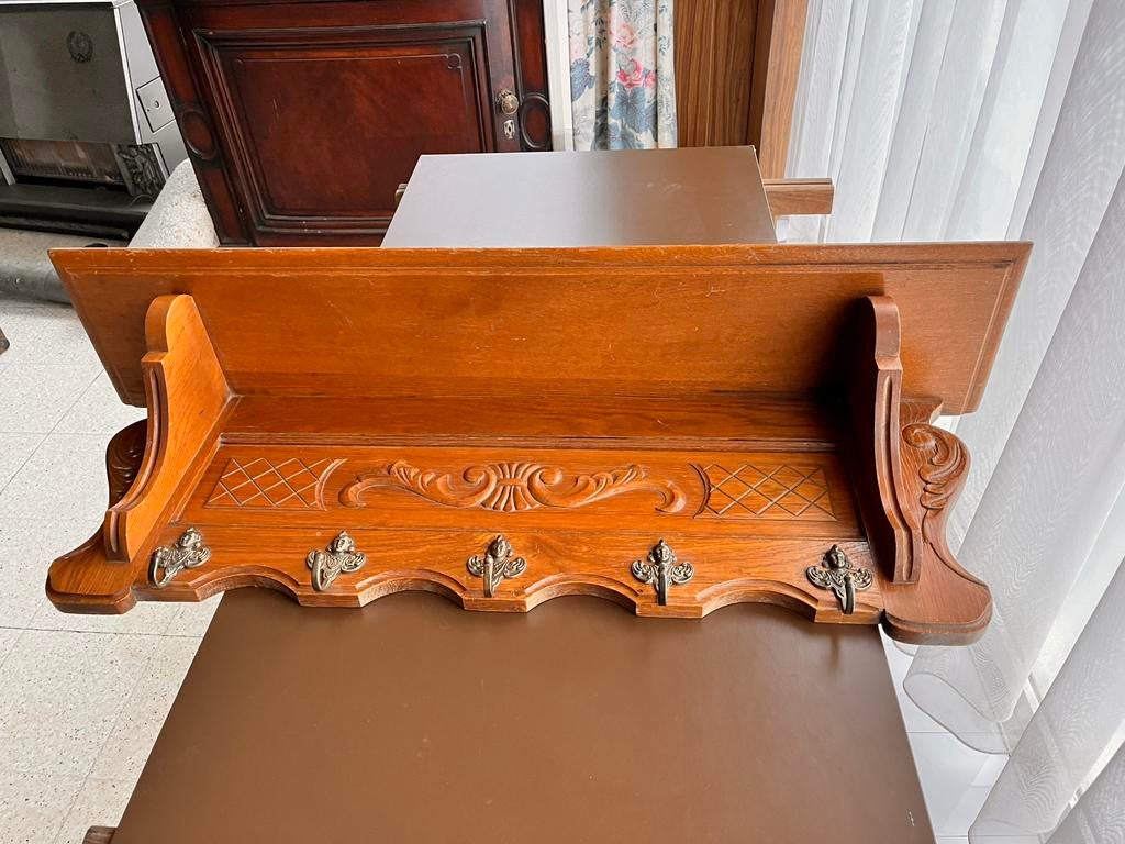 Porte-manteau ancien., Enlèvement, Utilisé