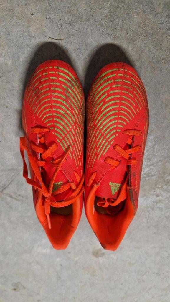Voetbalschoenen maat 37,5, Ophalen, Zo goed als nieuw, Schoenen