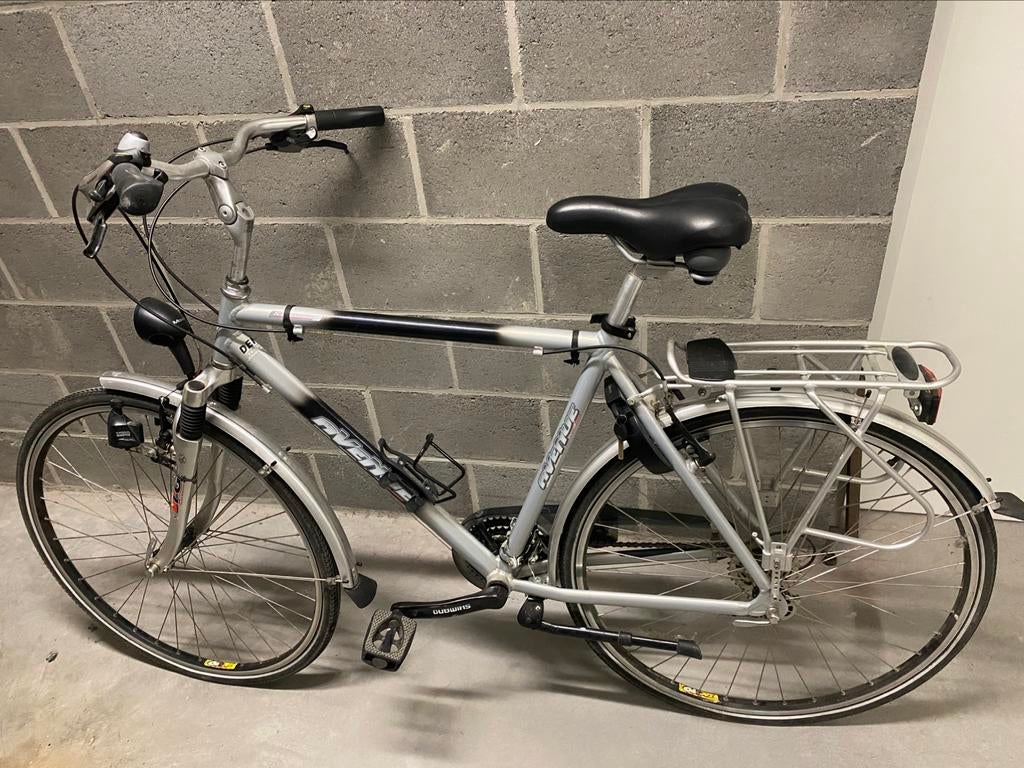 2 vélos + accessoires (casques, phares, antivols, gants, etc, Fietsen en Brommers, Ophalen, Zo goed als nieuw, Versnellingen