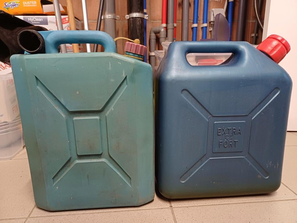 10 liter jerrycan, Ophalen